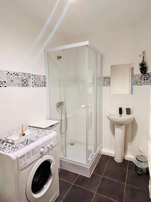 & Serenity - Proche Gare Apartment Nizza